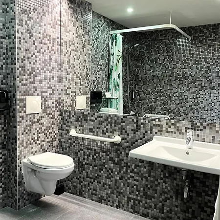 Hotel & Le Renard Centre 4*