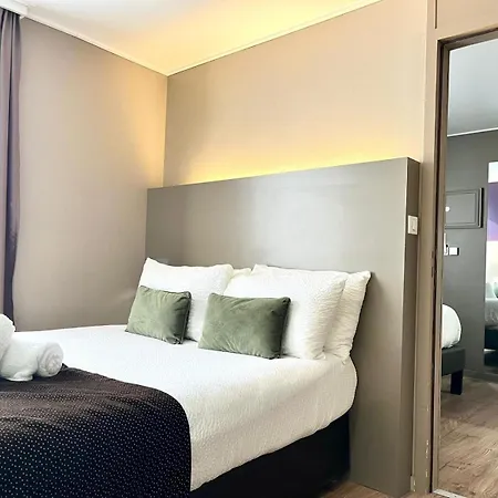 Otel & Le Renard Centre Châlons-en-Champagne