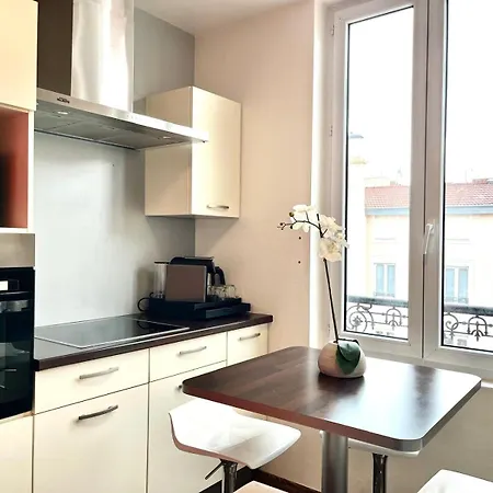 & Le Renard Centre Otel Châlons-en-Champagne