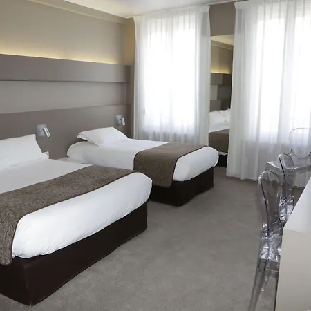 Hotel & Le Renard Centre 4*
