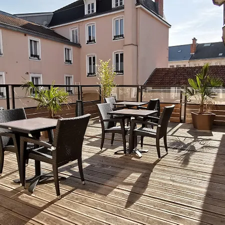 Hotel & Le Renard Centre 4*
