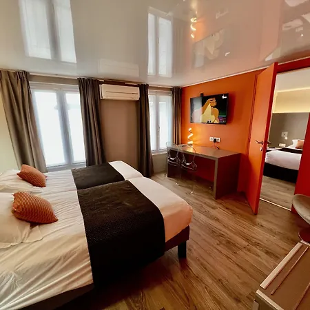 & Le Renard Centre Hotel