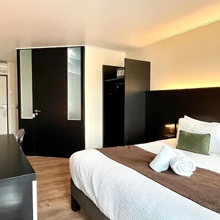& Le Renard Centre Hotel 4*
