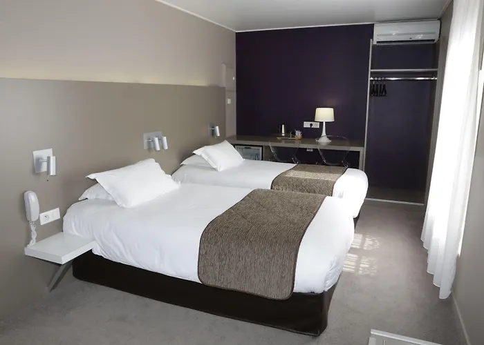 & Le Renard Centre Hotel Châlons-en-Champagne