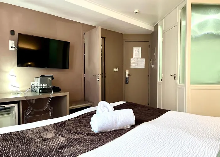 & Le Renard Centre Hotel