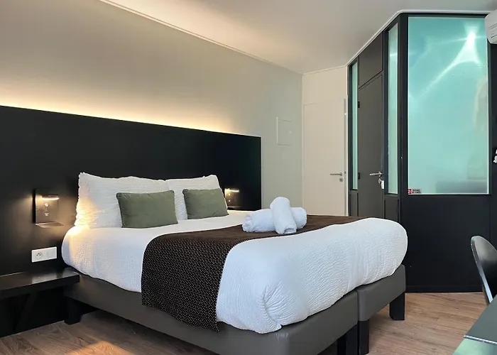 & Le Renard Centre Hotel Châlons-en-Champagne